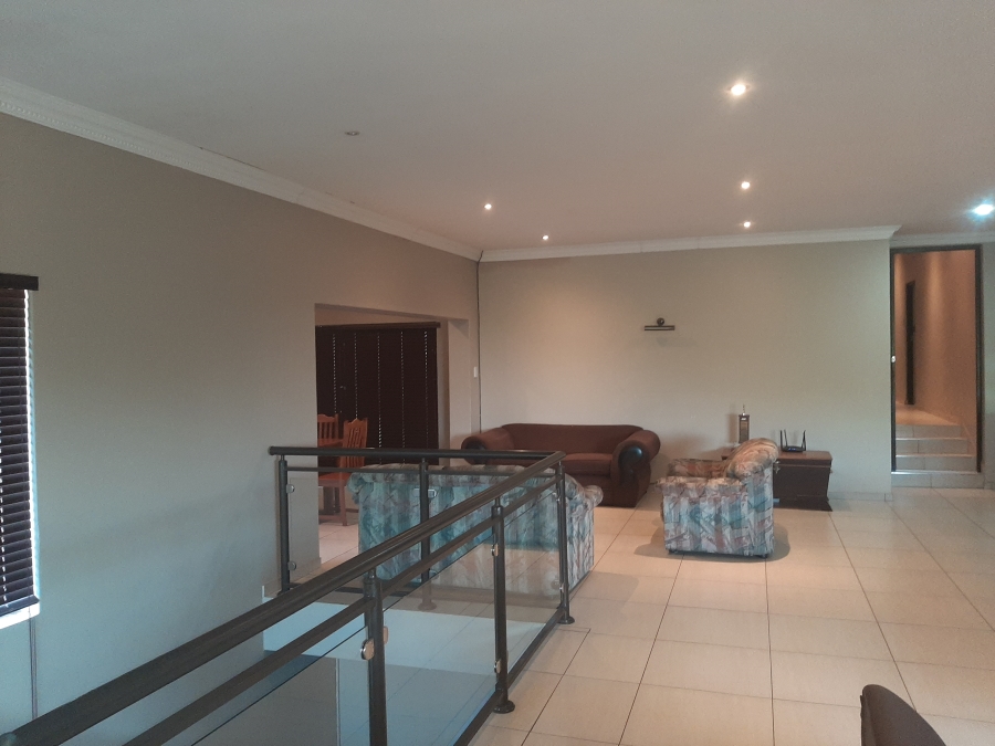 3 Bedroom Property for Sale in Safari Gardens North West